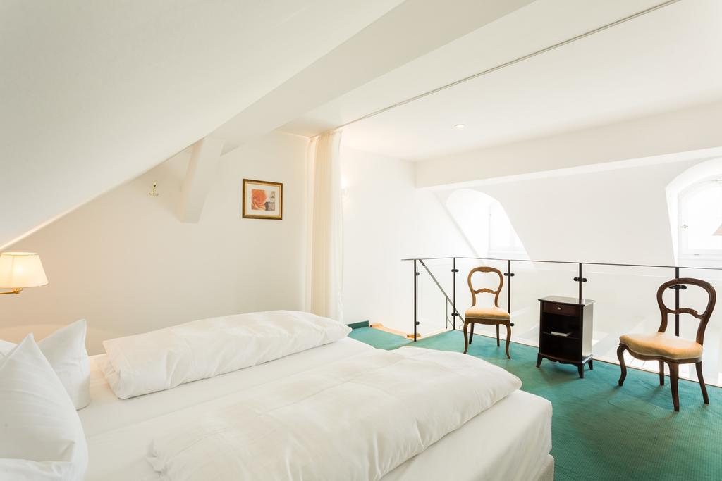 Hotel Schloss Storkau Bagian luar foto