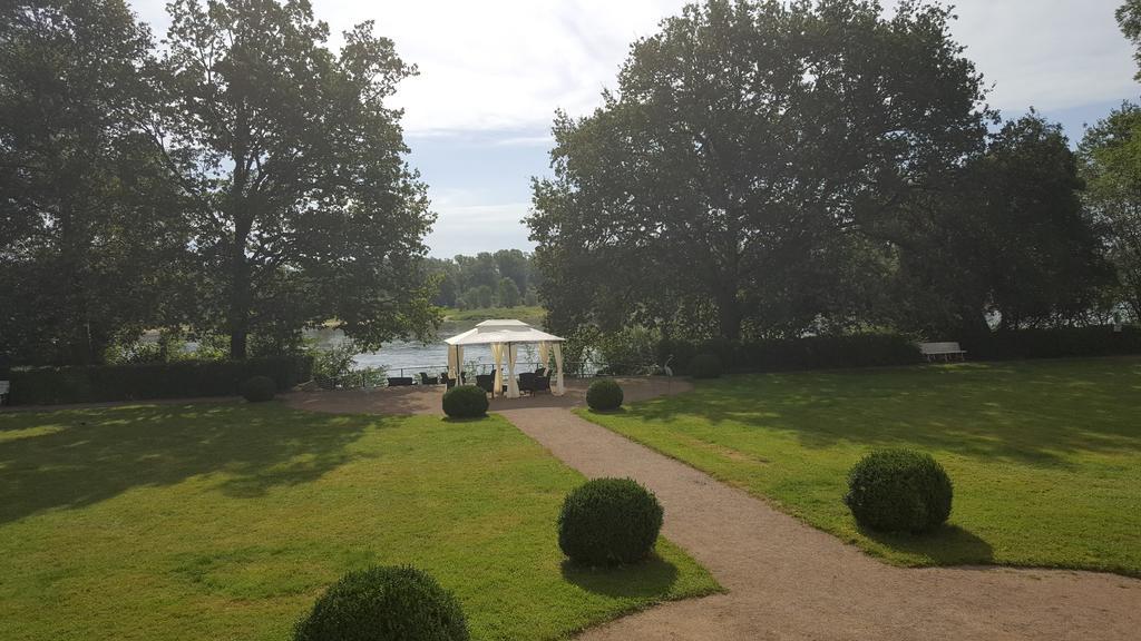 Hotel Schloss Storkau Bagian luar foto