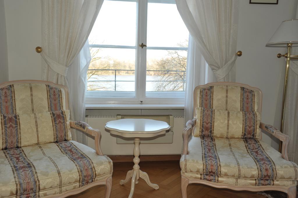Hotel Schloss Storkau Bagian luar foto