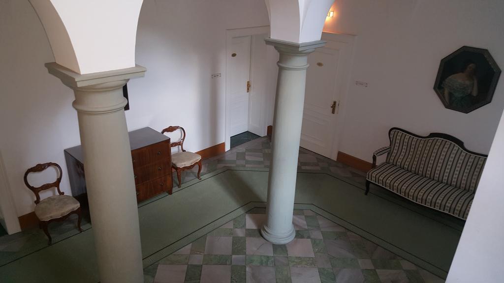 Hotel Schloss Storkau Bagian luar foto