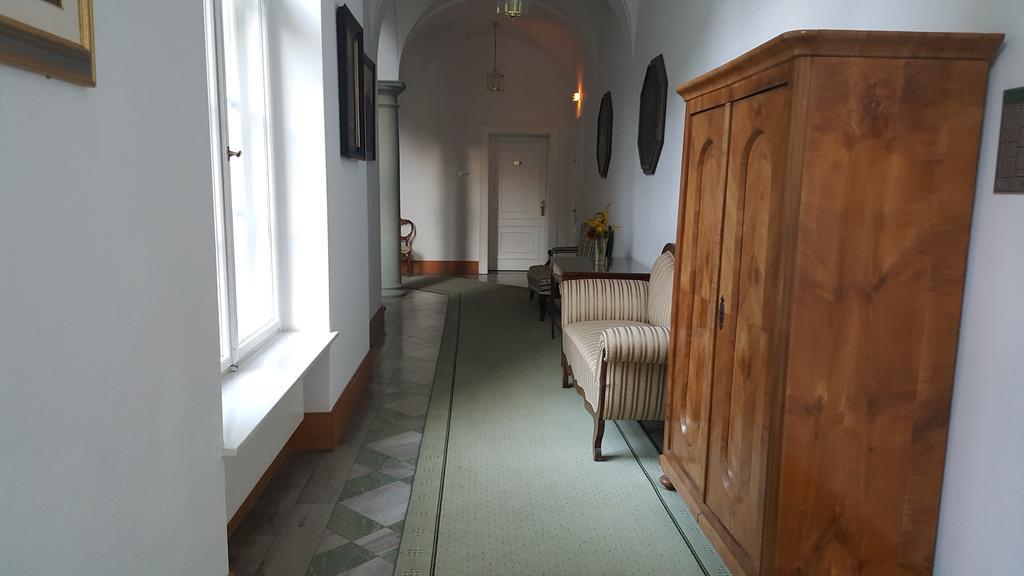Hotel Schloss Storkau Bagian luar foto