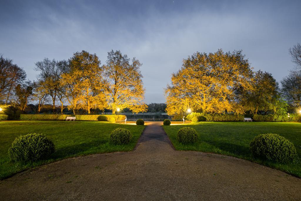 Hotel Schloss Storkau Bagian luar foto